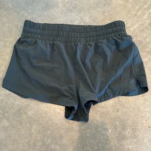 Varley Kallin shorts size small